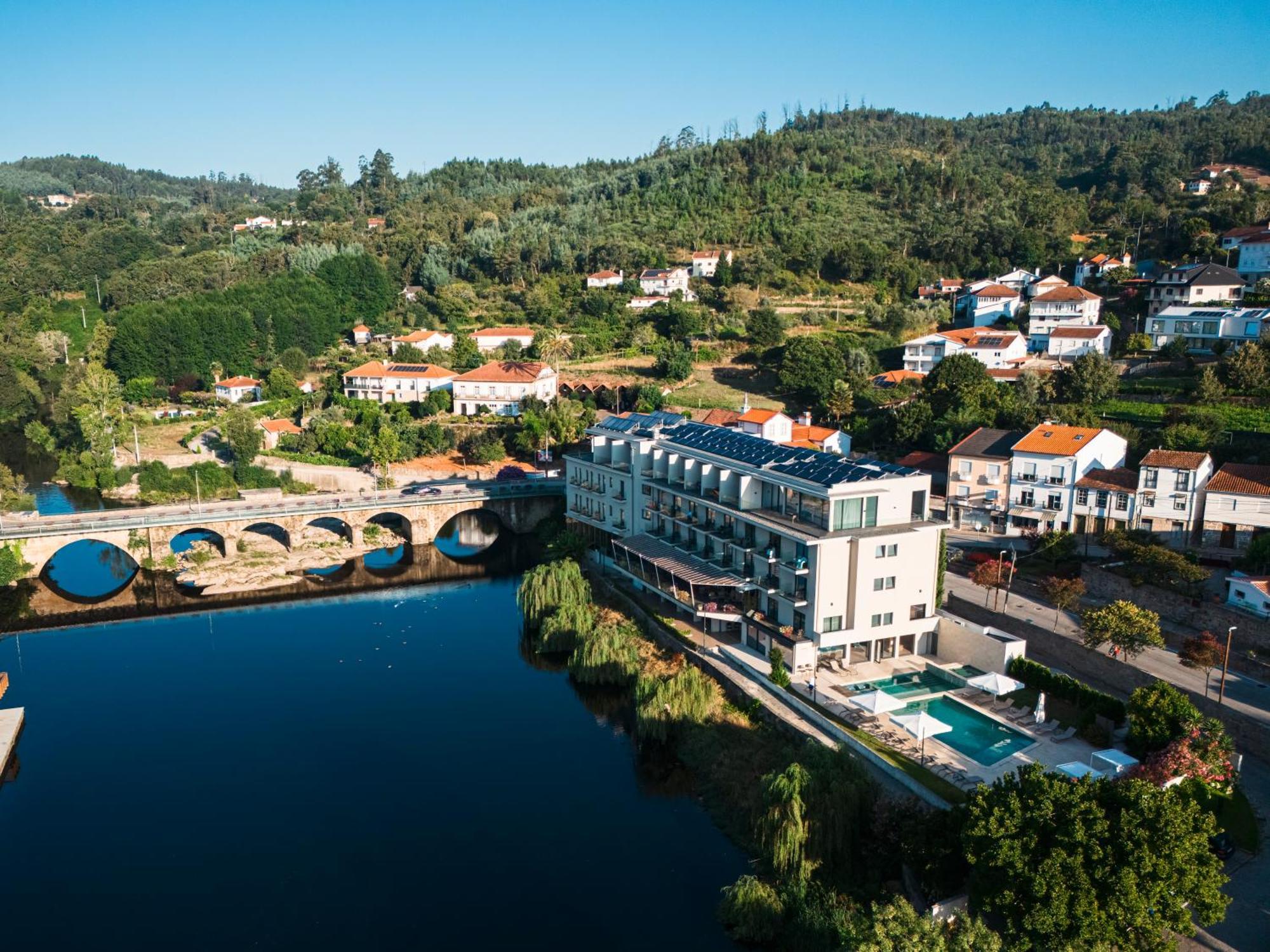 Hotel Vouga Termas de Sao Pedro do Sul ภายนอก รูปภาพ